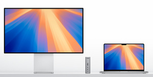 CalDigit TS5 Dock Thunderbolt 5 in centre, Studio Display and MacBook Pro