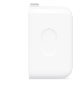ダイナミック電源アダプタの側面の外観。指で持つためのくぼみがあり、背面のピンが折りたたまれている
