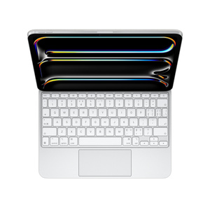白色妙控键盘与 iPad Pro 相连，展示灰色键帽文字的白色按键、呈倒 T 形排列的方向键、整排功能键和内置触控板。